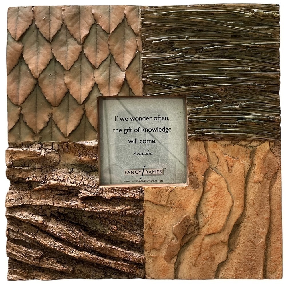 United Designs Fancy Frames - Fusion / Textured Wood Bark Surface
